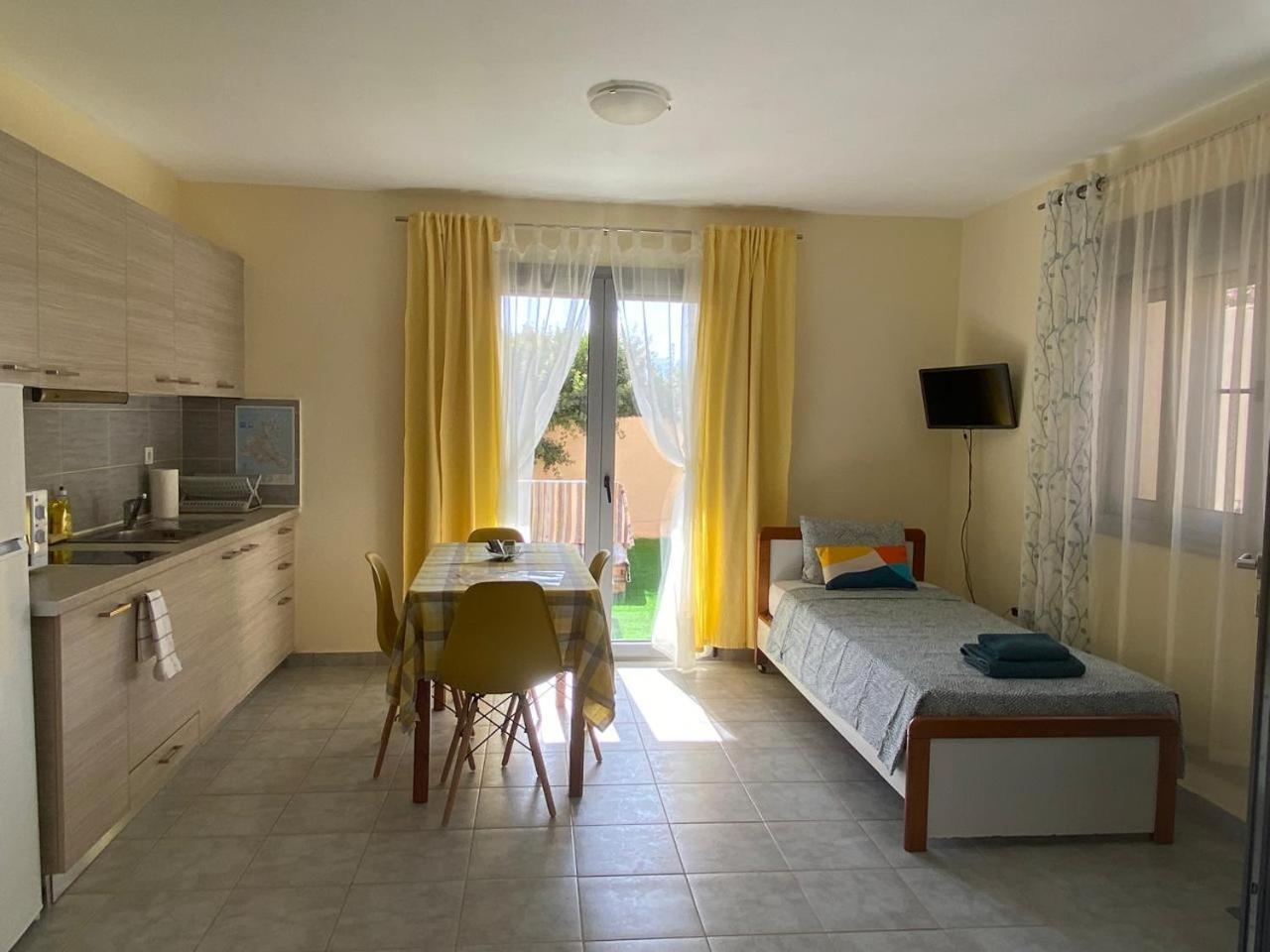 Lotus Sea View Apartments Lixouri Exterior foto